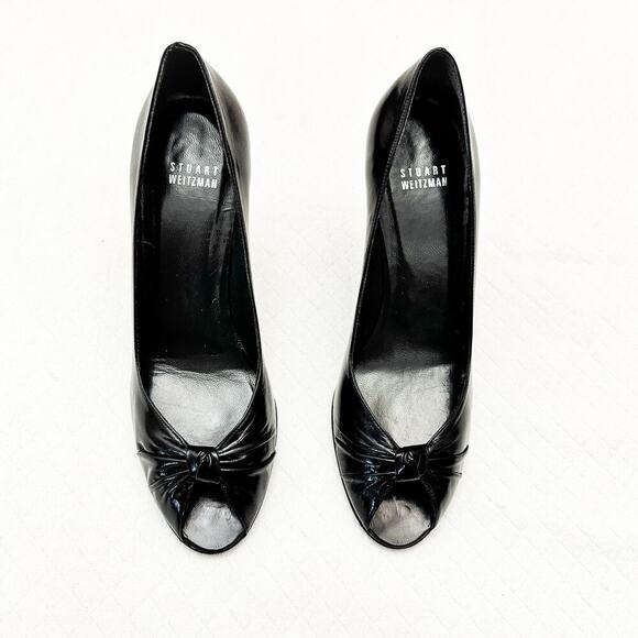 Stuart Weitzman Black Leather Peep Toe Bow Front Heel Pump Size 8.5 - Picture 1 of 7